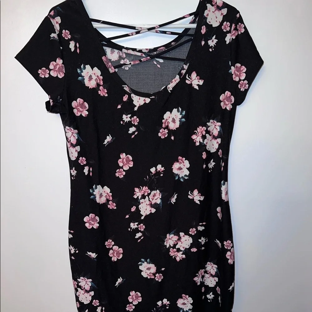 Dress - Picture 2 of 5